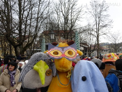 Omanimalis schunkeln auf Fasching